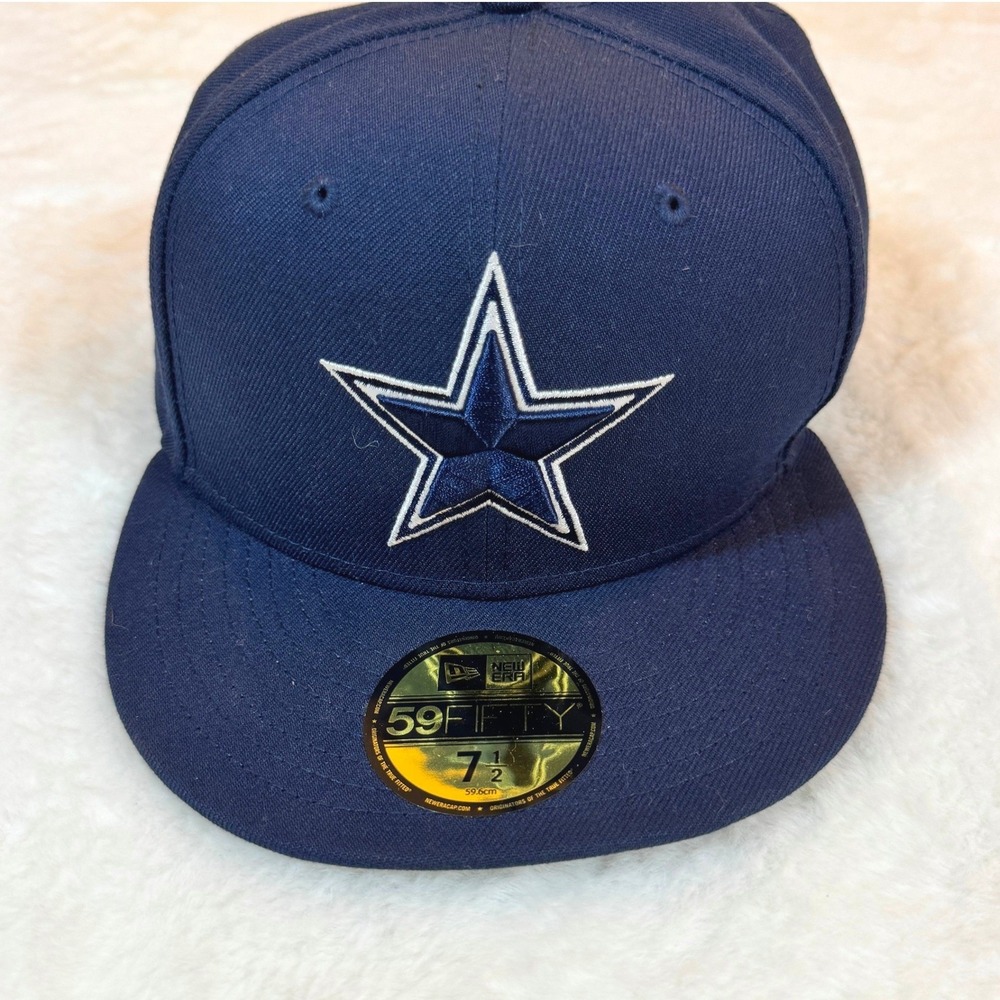 NWT New Era Fitted Hat Men 7 1/2 Navy Dallas Cowboys NFL Sideline